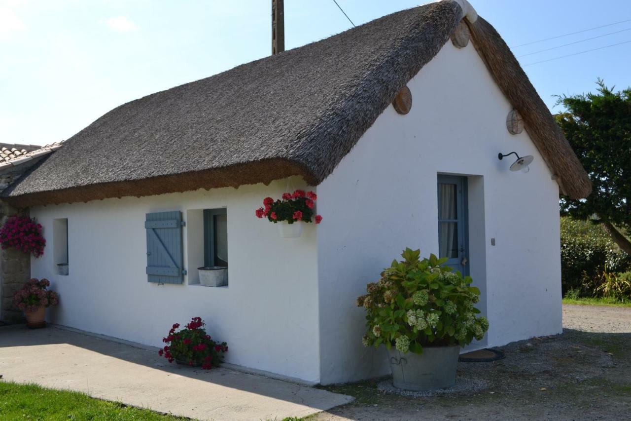 Les Pensions Du Joslin Bouin  Exterior photo