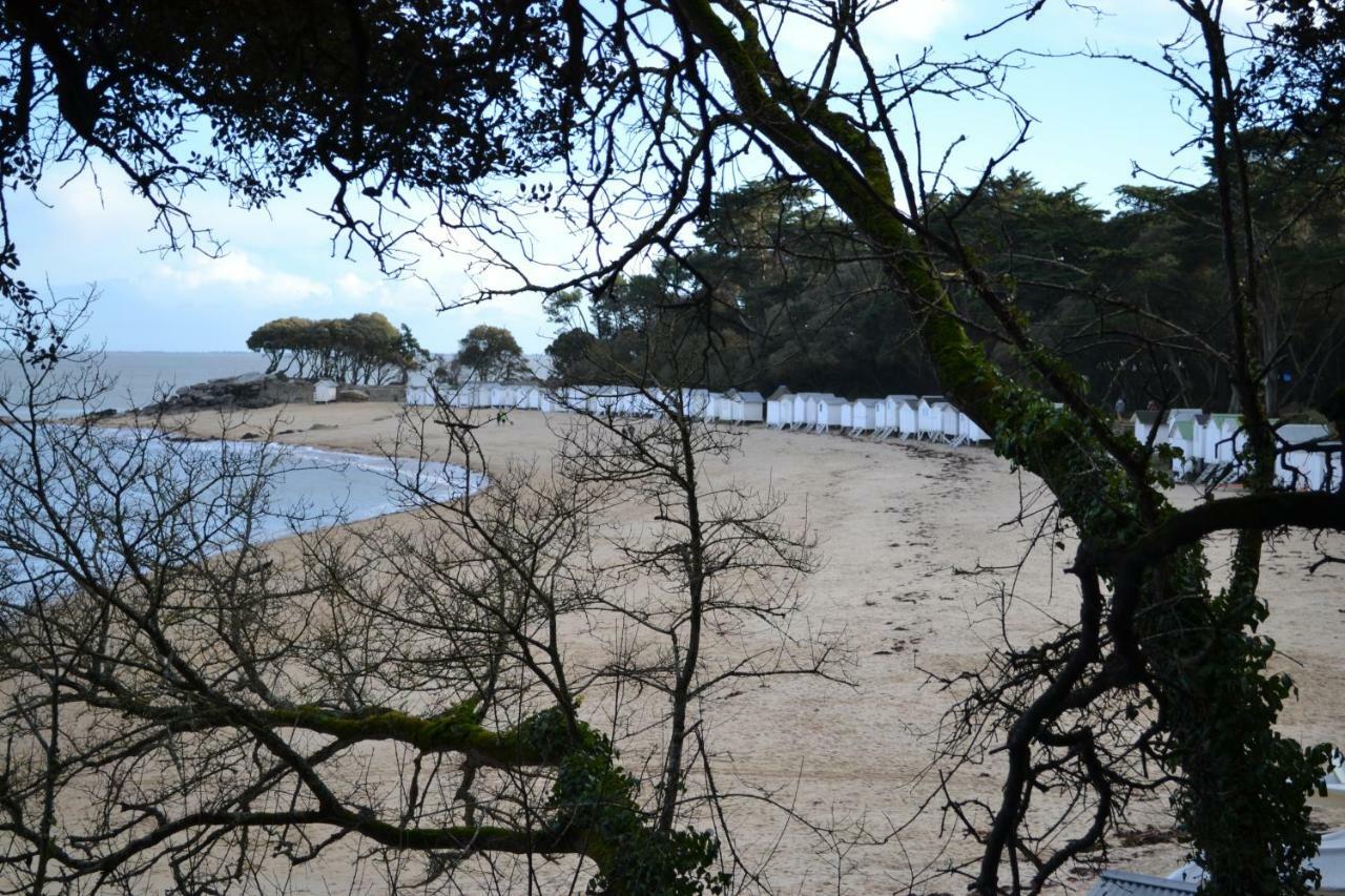 Les Pensions Du Joslin Bouin  Exterior photo